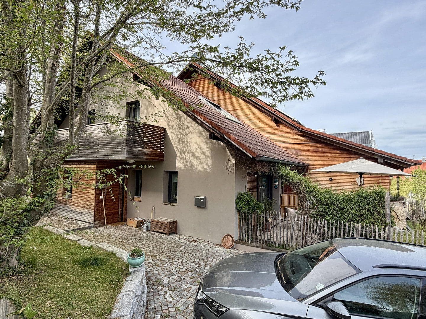 Predaj domu 285 m², pozemek 672 m², windach, Bavorsko Predaj domu 285 m², pozemek 672 m², windach, Bavorsko