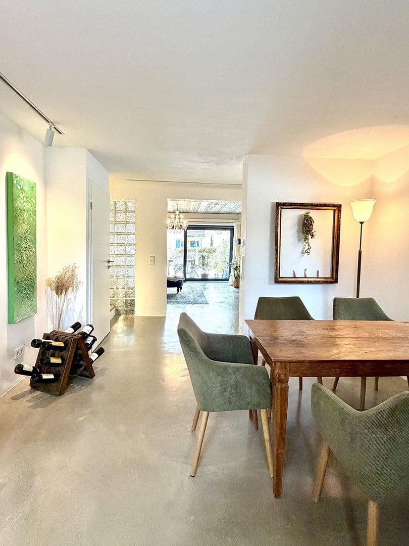 Predaj domu 285 m², pozemek 672 m², windach, Bavorsko Predaj domu 285 m², pozemek 672 m², windach, Bavorsko