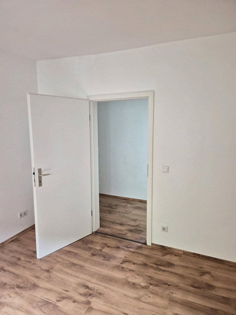 Prenájom bytu 1-izbový 43 m², Robert-Koch-Straße 8, Leverkusen, Severné Porýnie - Westfálsko Prenájom bytu 1-izbový 43 m², Robert-Koch-Straße 8, Leverkusen, Severné Porýnie - Westfálsko
