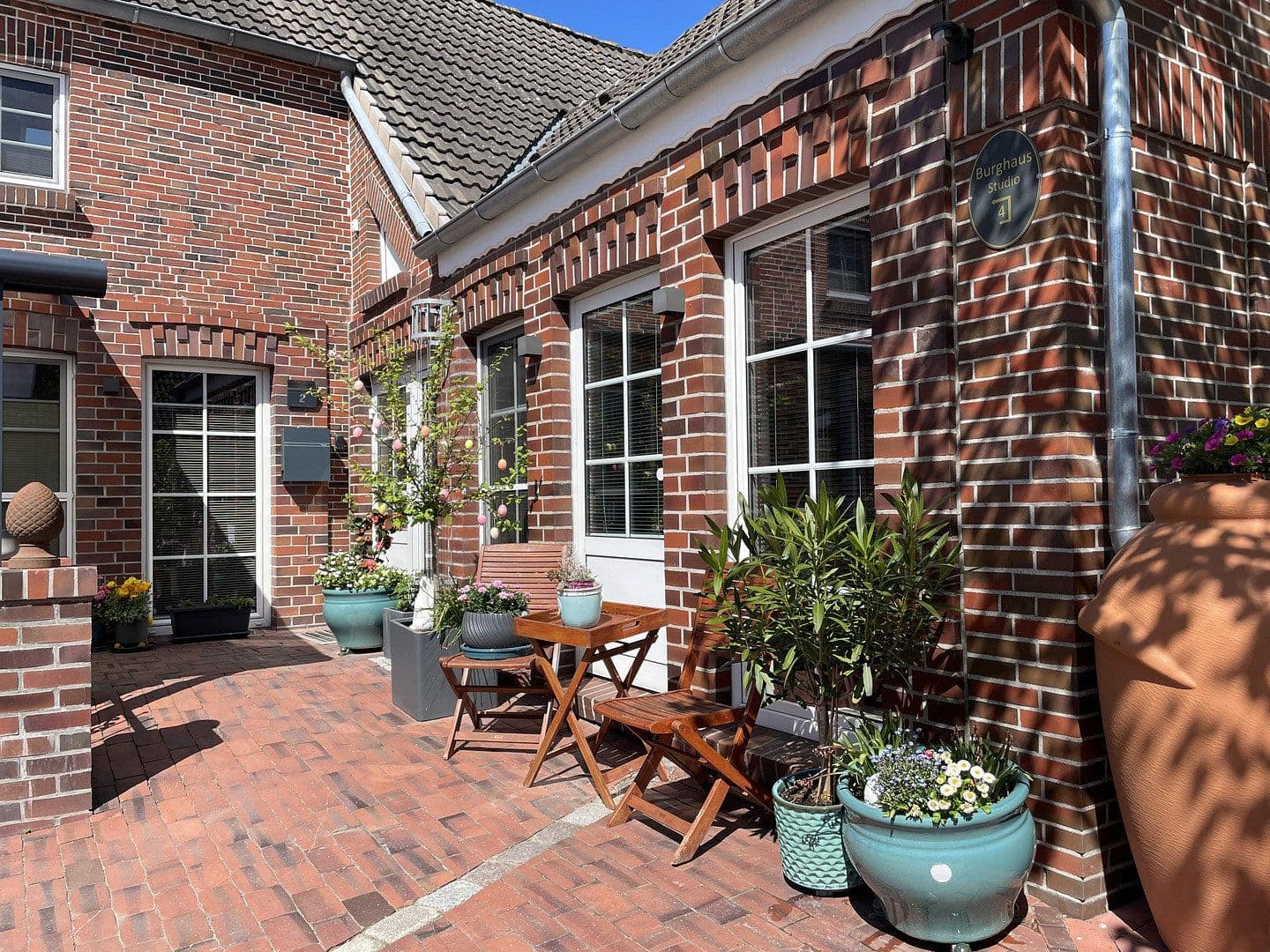 Predaj domu 220 m², pozemek 440 m², Brauereistraße 2, Krummhörn, Dolné Sasko Predaj domu 220 m², pozemek 440 m², Brauereistraße 2, Krummhörn, Dolné Sasko