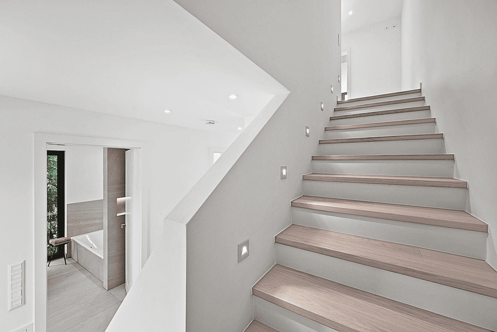 Predaj domu 246 m², pozemek 306 m², Sembdnerstraße 6, Germering, Bavorsko Predaj domu 246 m², pozemek 306 m², Sembdnerstraße 6, Germering, Bavorsko