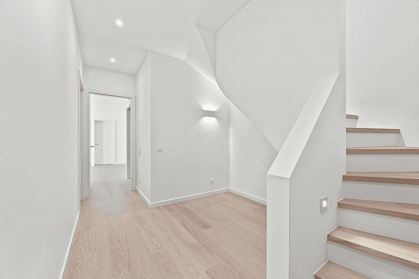 Predaj domu 246 m², pozemek 306 m², Sembdnerstraße 6, Germering, Bavorsko Predaj domu 246 m², pozemek 306 m², Sembdnerstraße 6, Germering, Bavorsko