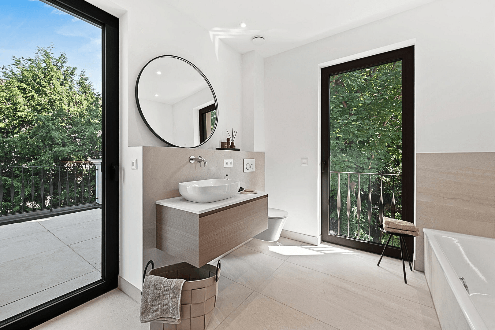 Predaj domu 246 m², pozemek 306 m², Sembdnerstraße 6, Germering, Bavorsko Predaj domu 246 m², pozemek 306 m², Sembdnerstraße 6, Germering, Bavorsko