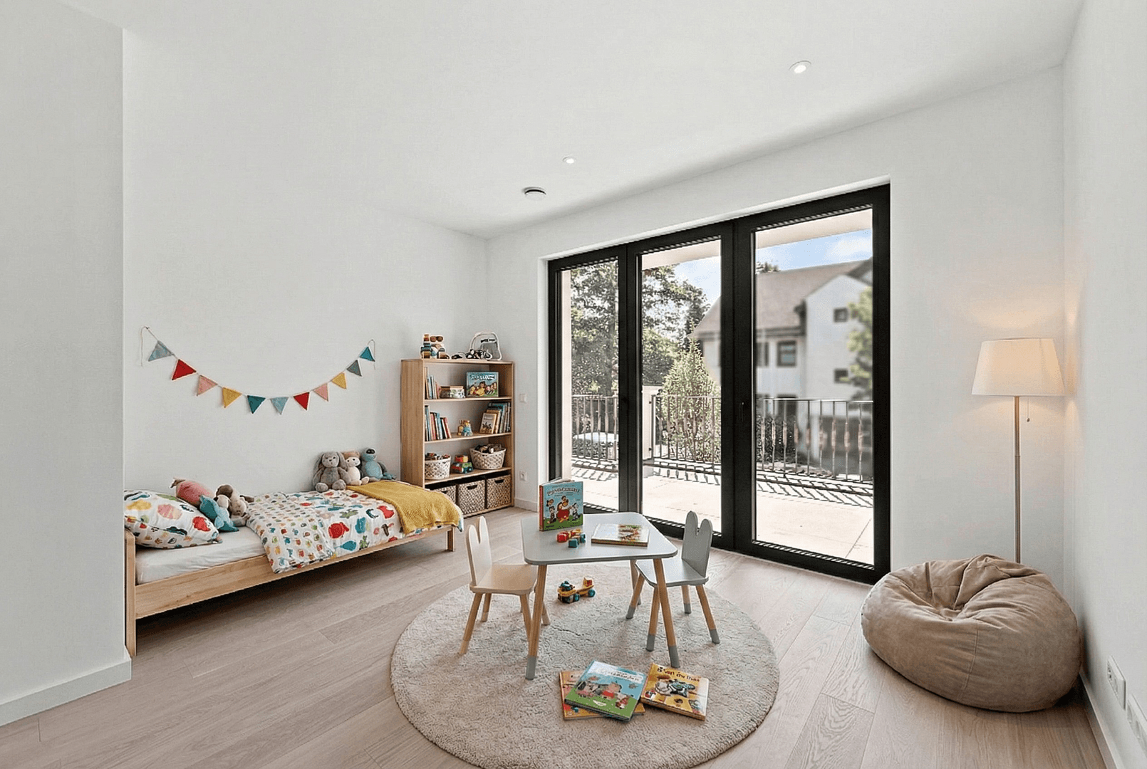 Predaj domu 246 m², pozemek 306 m², Sembdnerstraße 6, Germering, Bavorsko Predaj domu 246 m², pozemek 306 m², Sembdnerstraße 6, Germering, Bavorsko