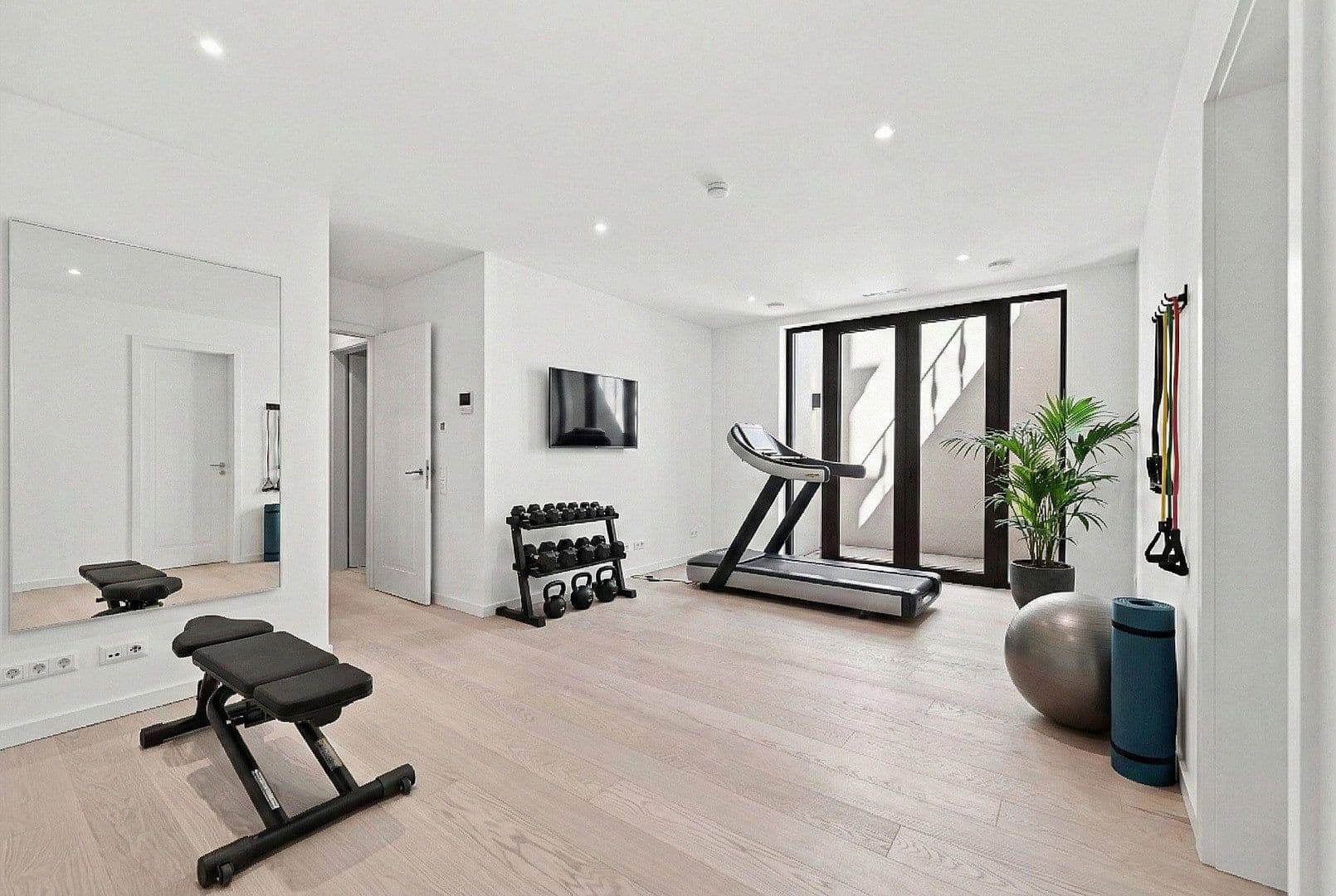 Predaj domu 246 m², pozemek 306 m², Sembdnerstraße 6, Germering, Bavorsko Predaj domu 246 m², pozemek 306 m², Sembdnerstraße 6, Germering, Bavorsko