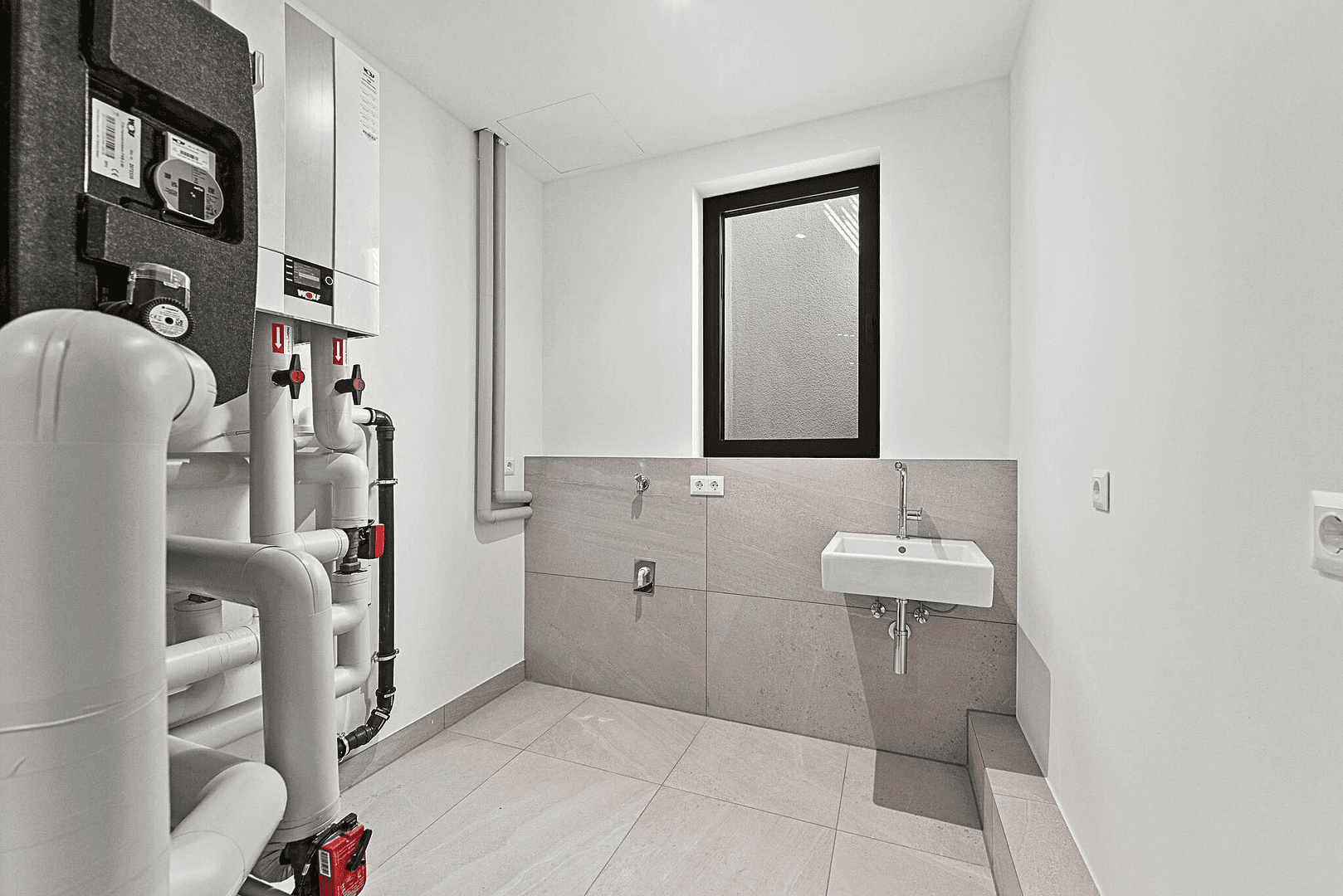 Predaj domu 246 m², pozemek 306 m², Sembdnerstraße 6, Germering, Bavorsko Predaj domu 246 m², pozemek 306 m², Sembdnerstraße 6, Germering, Bavorsko