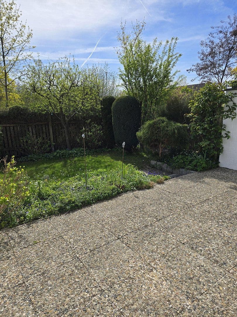 Predaj domu 135 m², pozemek 168 m², Ronnenberg, Dolné Sasko Predaj domu 135 m², pozemek 168 m², Ronnenberg, Dolné Sasko