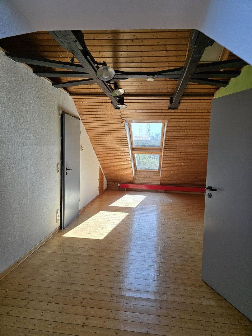 Predaj domu 135 m², pozemek 168 m², Ronnenberg, Dolné Sasko Predaj domu 135 m², pozemek 168 m², Ronnenberg, Dolné Sasko