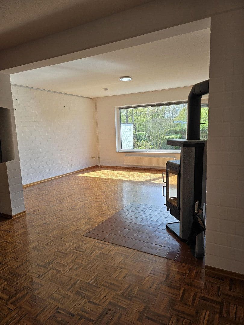 Predaj domu 135 m², pozemek 168 m², Ronnenberg, Dolné Sasko Predaj domu 135 m², pozemek 168 m², Ronnenberg, Dolné Sasko