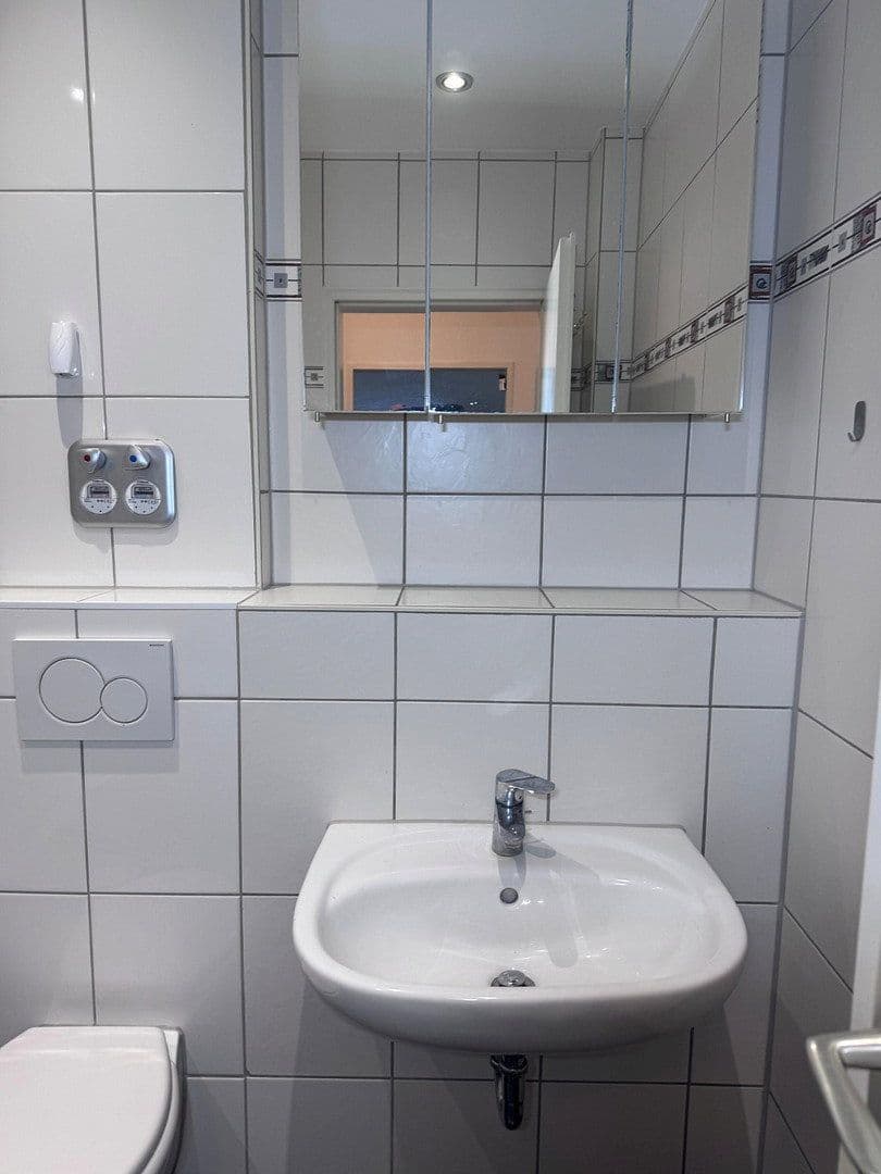 Prenájom bytu 1-izbový 30 m², Schöffenstr., Frankfurt am Main, Hesensko Prenájom bytu 1-izbový 30 m², Schöffenstr., Frankfurt am Main, Hesensko
