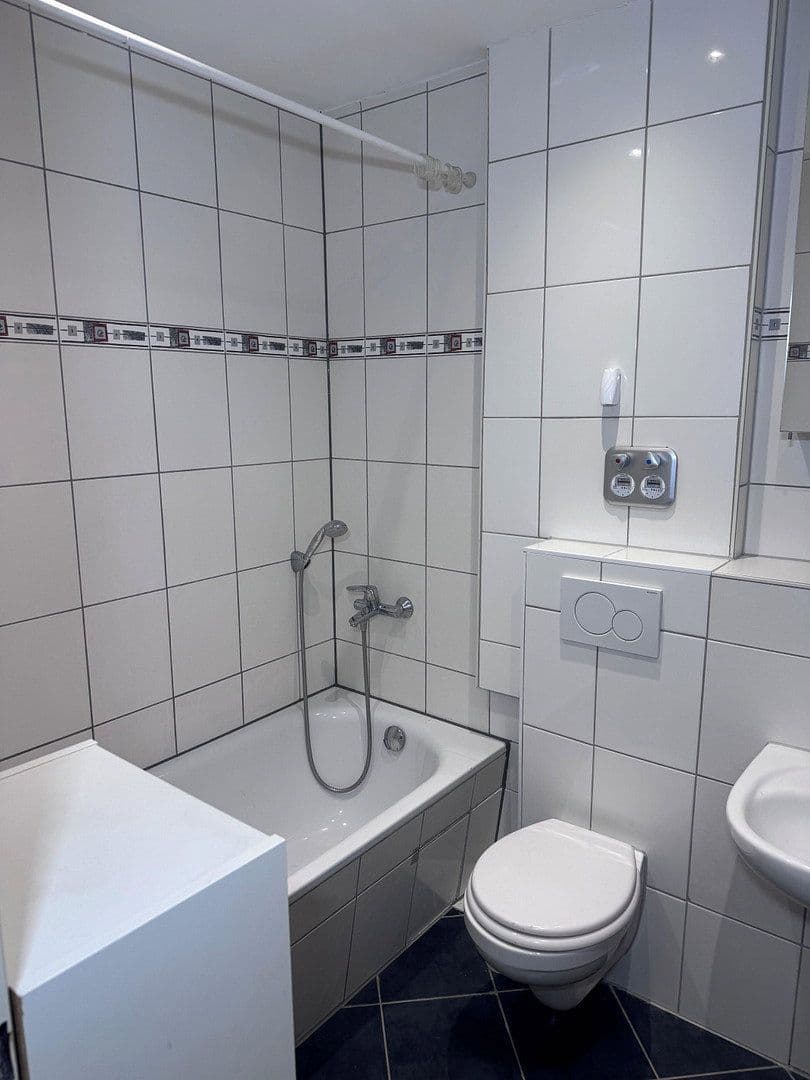 Prenájom bytu 1-izbový 30 m², Schöffenstr., Frankfurt am Main, Hesensko Prenájom bytu 1-izbový 30 m², Schöffenstr., Frankfurt am Main, Hesensko