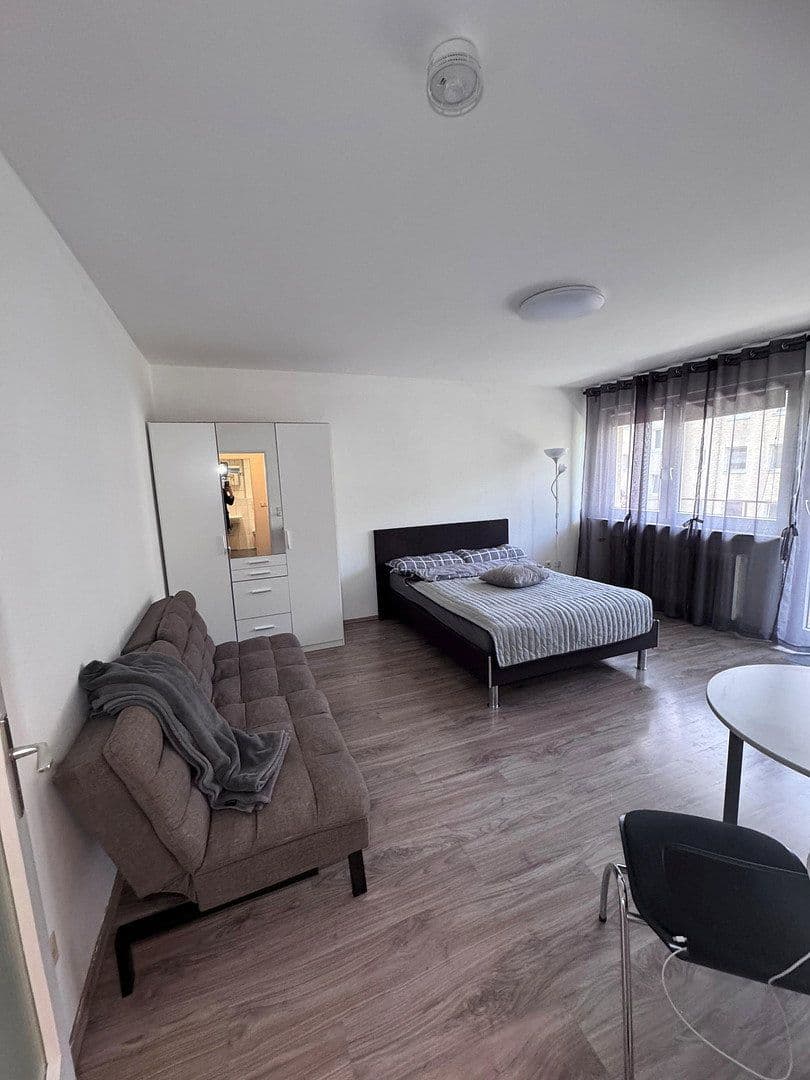Prenájom bytu 1-izbový 30 m², Schöffenstr., Frankfurt am Main, Hesensko Prenájom bytu 1-izbový 30 m², Schöffenstr., Frankfurt am Main, Hesensko
