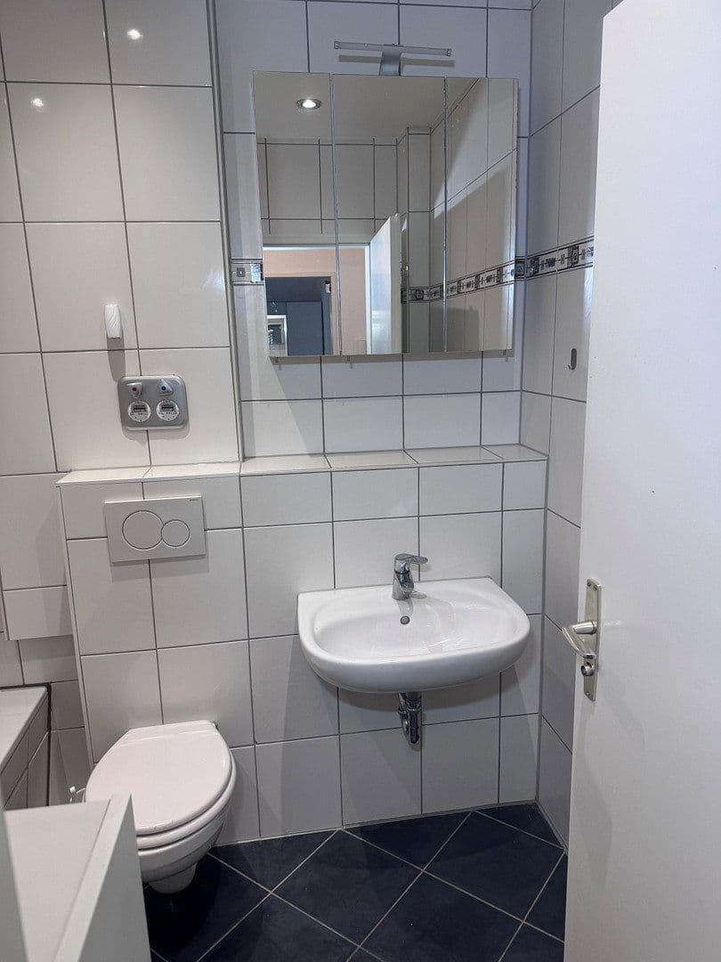 Prenájom bytu 1-izbový 30 m², Schöffenstr., Frankfurt am Main, Hesensko Prenájom bytu 1-izbový 30 m², Schöffenstr., Frankfurt am Main, Hesensko