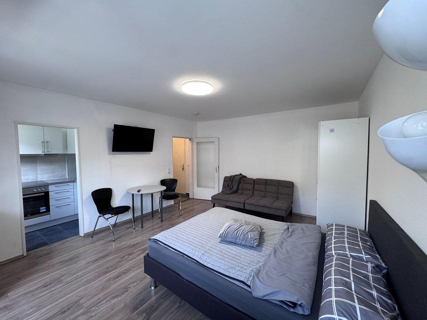 Prenájom bytu 1-izbový 30 m², Schöffenstr., Frankfurt am Main, Hesensko Prenájom bytu 1-izbový 30 m², Schöffenstr., Frankfurt am Main, Hesensko