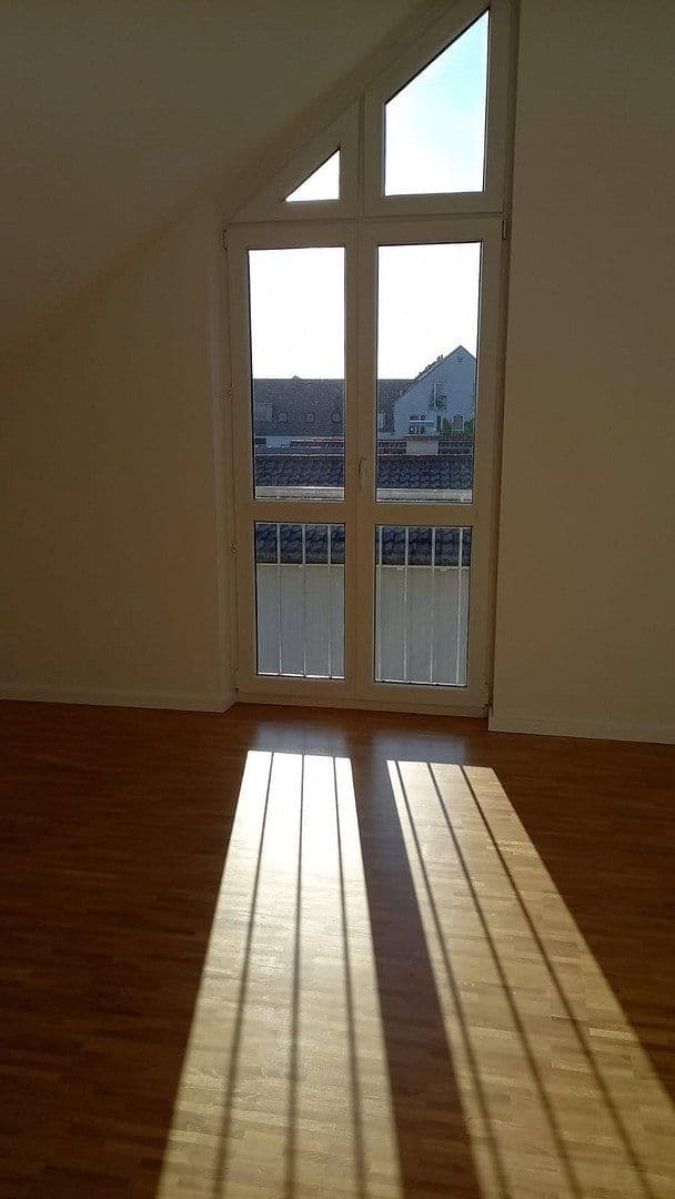 Prenájom domu 174 m², pozemek 256 m², München, Bavorsko Prenájom domu 174 m², pozemek 256 m², München, Bavorsko