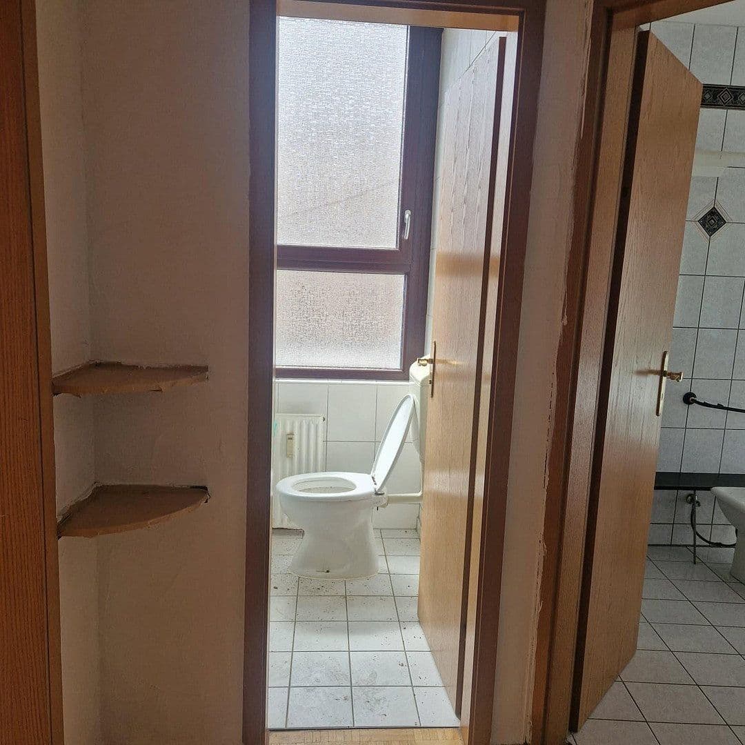 Prenájom bytu 4-izbový 113 m², Bleichstr. 2, Offenbach am Main, Hesensko Prenájom bytu 4-izbový 113 m², Bleichstr. 2, Offenbach am Main, Hesensko