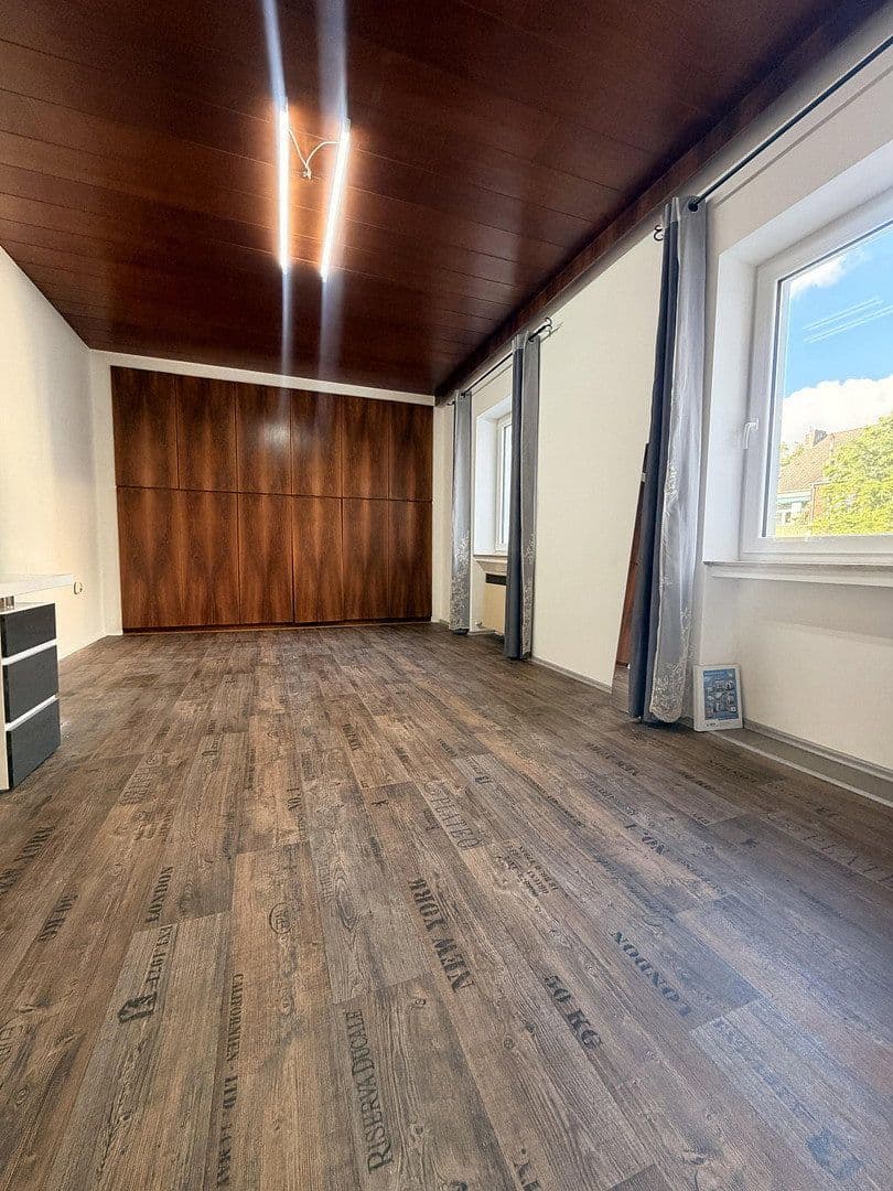 Prenájom bytu 1-izbový 30 m², Stockkampstraße 12, Düsseldorf, Severné Porýnie - Westfálsko Prenájom bytu 1-izbový 30 m², Stockkampstraße 12, Düsseldorf, Severné Porýnie - Westfálsko