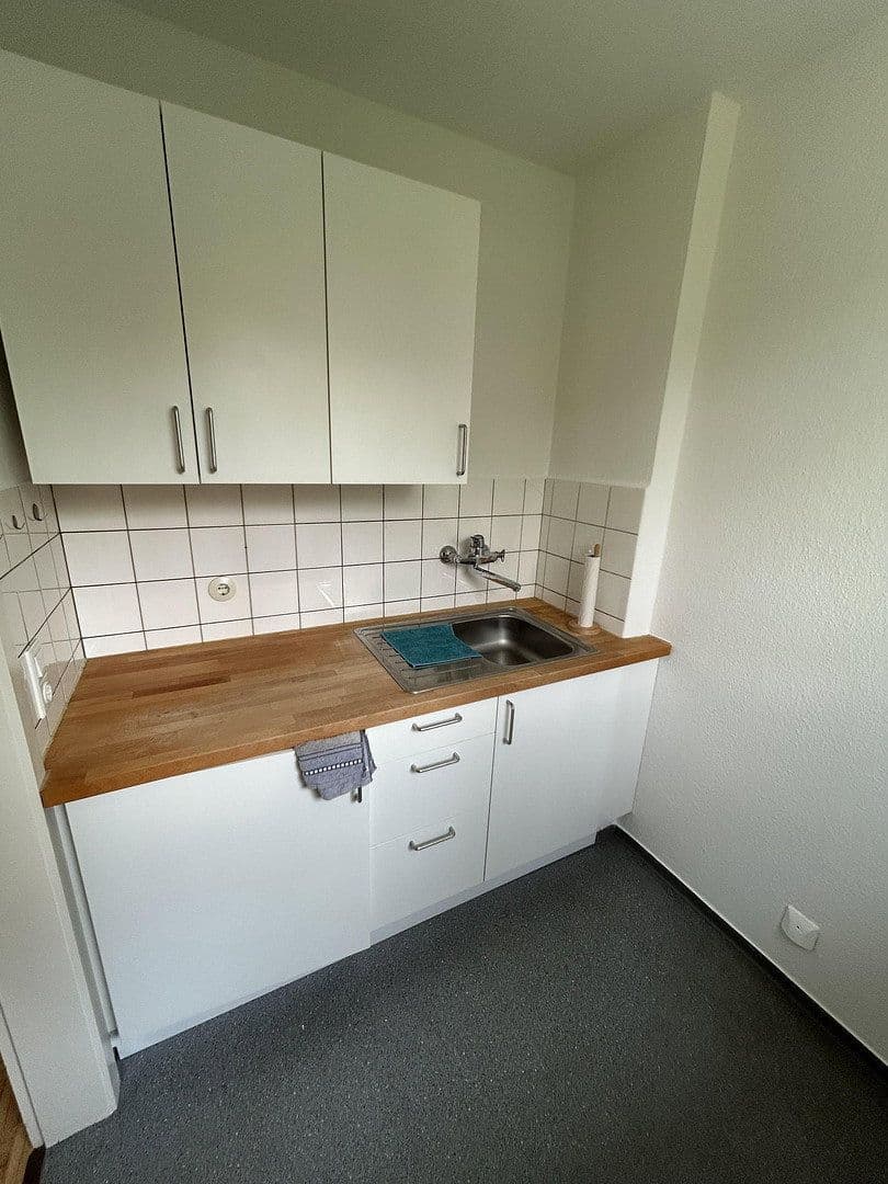 Prenájom bytu 1-izbový 39 m², Karl-Arnold-Straße 29, Meerbusch, Severné Porýnie - Westfálsko Prenájom bytu 1-izbový 39 m², Karl-Arnold-Straße 29, Meerbusch, Severné Porýnie - Westfálsko