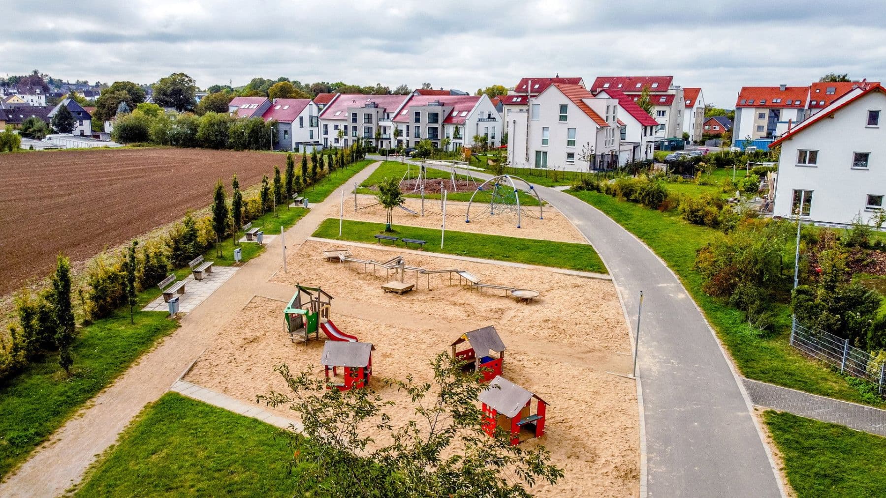 Prenájom bytu 2-izbový 65 m², Karl-Niepenberg-Weg 2d, Haan, Severné Porýnie - Westfálsko Prenájom bytu 2-izbový 65 m², Karl-Niepenberg-Weg 2d, Haan, Severné Porýnie - Westfálsko