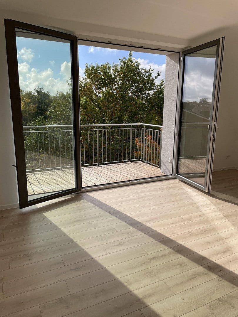 Prenájom bytu 5-izbový 85 m², Brückenplatz 7, Lübben (Spreewald), Brandenbursko Prenájom bytu 5-izbový 85 m², Brückenplatz 7, Lübben (Spreewald), Brandenbursko