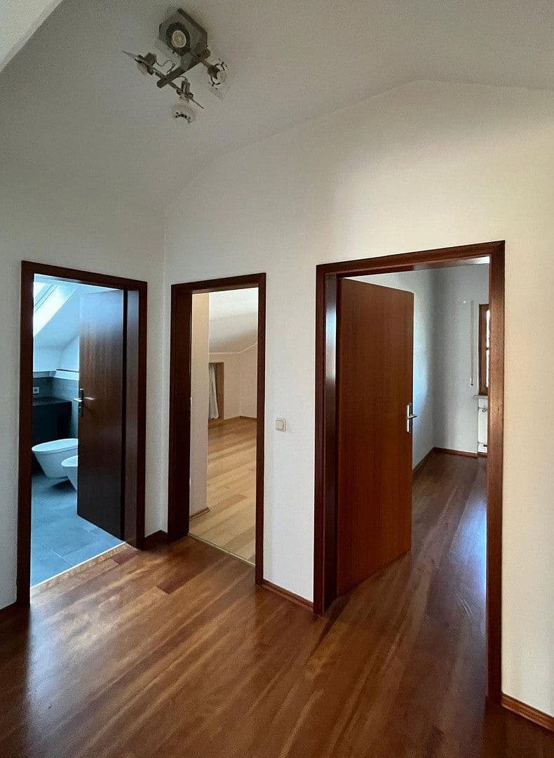 Predaj bytu 4-izbový 93 m², Raubling, Bavorsko Predaj bytu 4-izbový 93 m², Raubling, Bavorsko