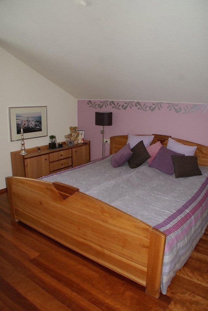 Predaj bytu 4-izbový 93 m², Raubling, Bavorsko Predaj bytu 4-izbový 93 m², Raubling, Bavorsko