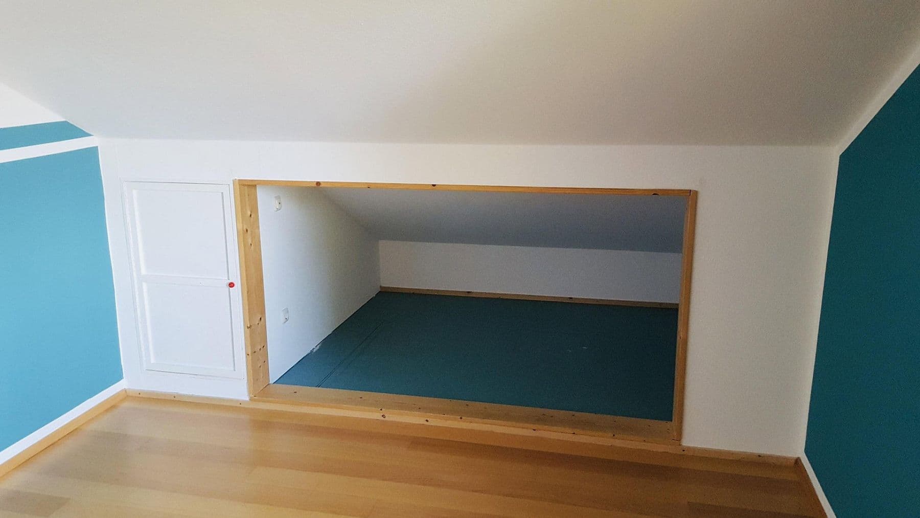 Predaj bytu 4-izbový 93 m², Raubling, Bavorsko Predaj bytu 4-izbový 93 m², Raubling, Bavorsko