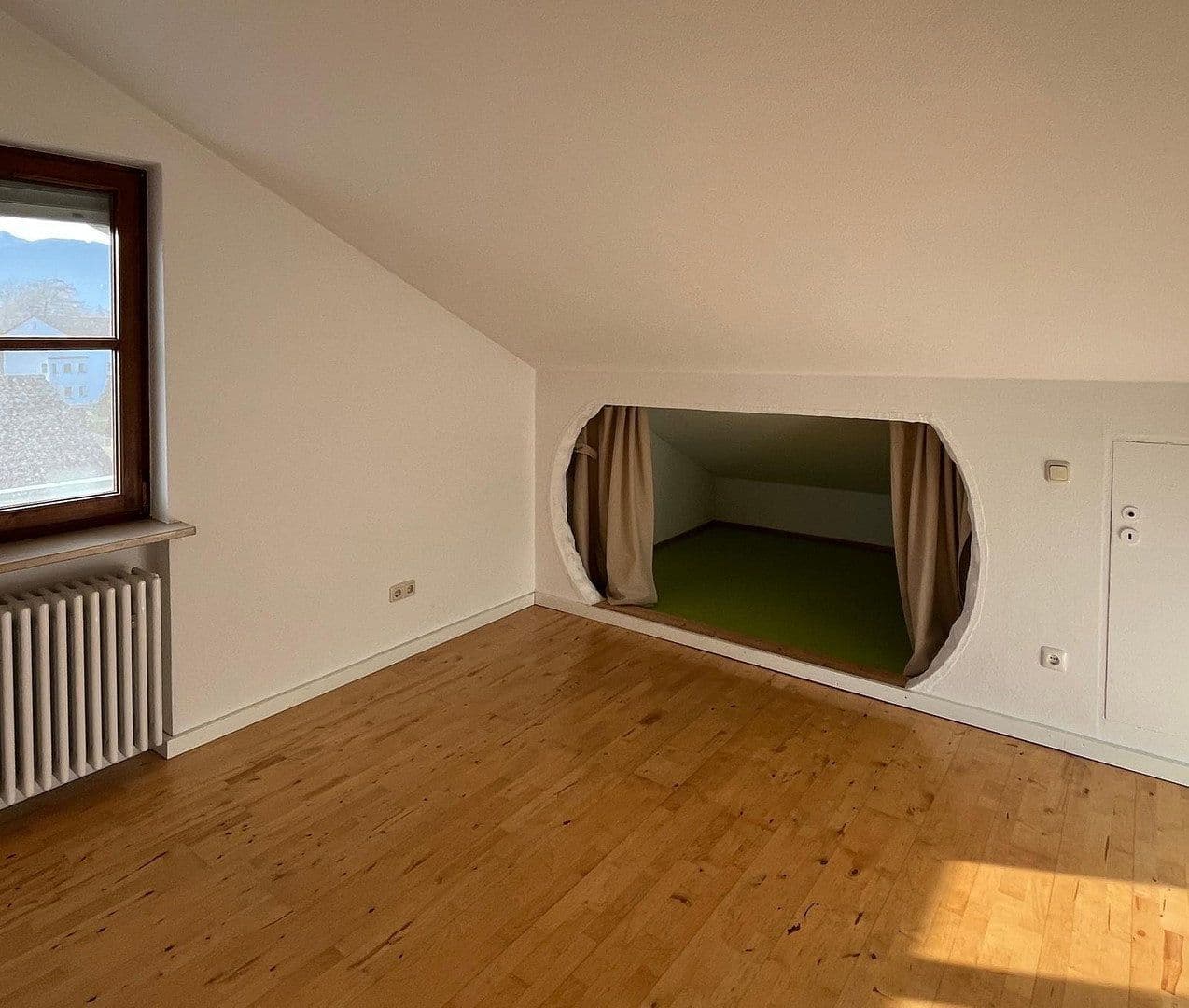 Predaj bytu 4-izbový 93 m², Raubling, Bavorsko Predaj bytu 4-izbový 93 m², Raubling, Bavorsko