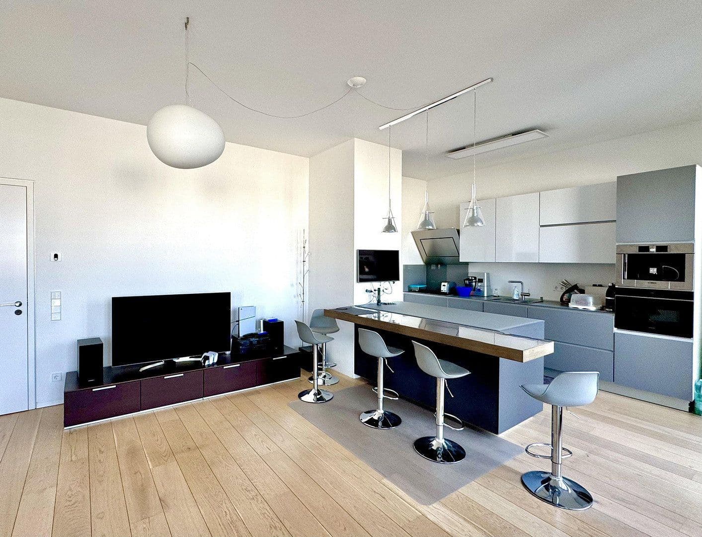 Predaj bytu 4-izbový 144 m², Frankfurt am Main, Hesensko Predaj bytu 4-izbový 144 m², Frankfurt am Main, Hesensko