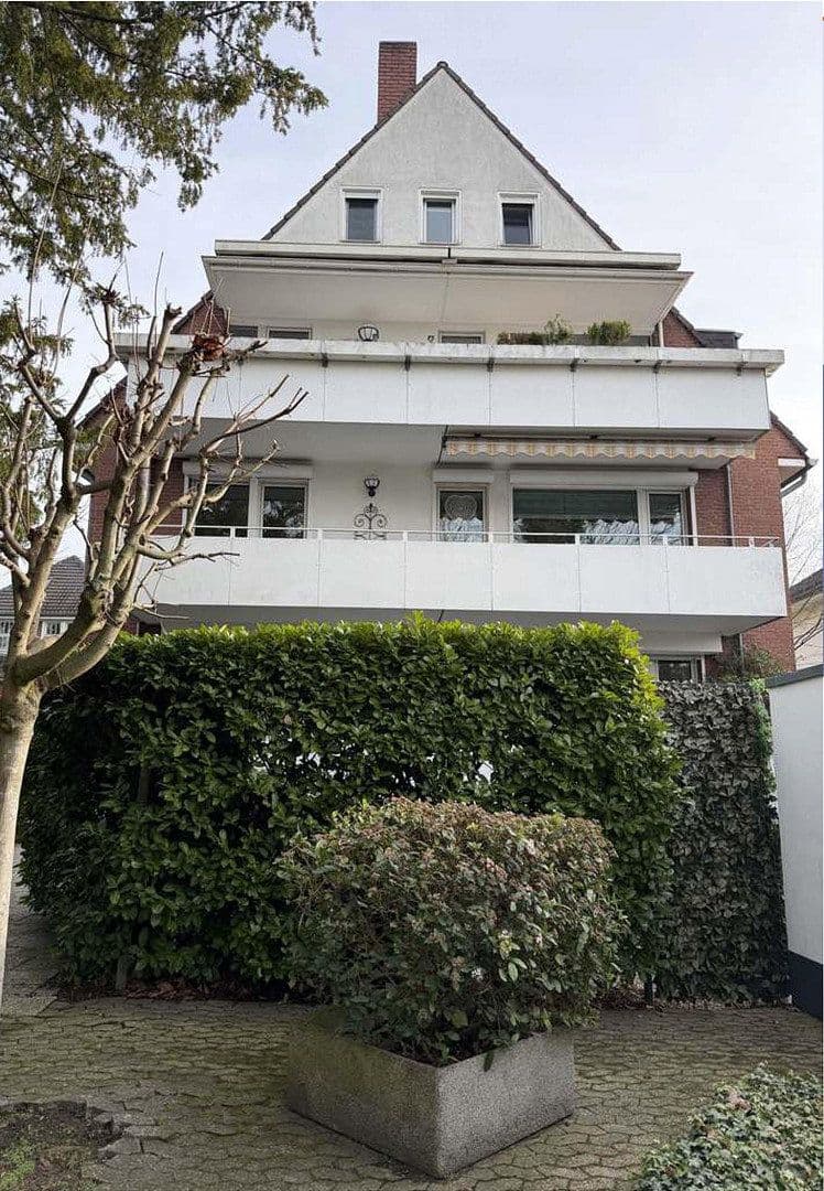 Prenájom bytu 1-izbový 79 m², Düsseldorf, Severné Porýnie - Westfálsko Prenájom bytu 1-izbový 79 m², Düsseldorf, Severné Porýnie - Westfálsko