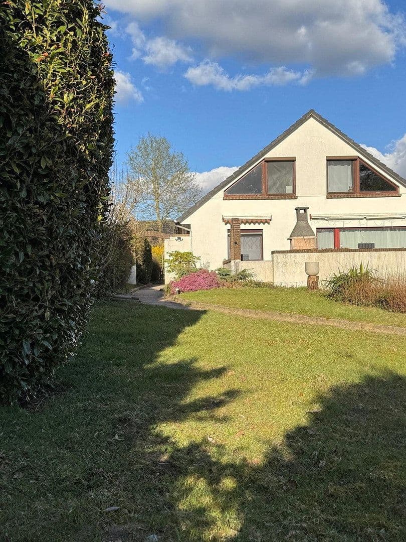 Prenájom bytu 4-izbový 90 m², Buchholz in der Nordheide, Dolné Sasko Prenájom bytu 4-izbový 90 m², Buchholz in der Nordheide, Dolné Sasko