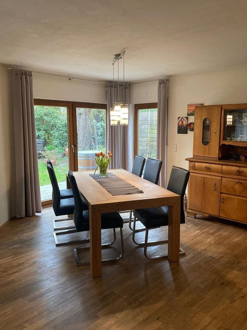 Predaj domu 134 m², pozemek 288 m², Erftstadt, Severné Porýnie - Westfálsko Predaj domu 134 m², pozemek 288 m², Erftstadt, Severné Porýnie - Westfálsko
