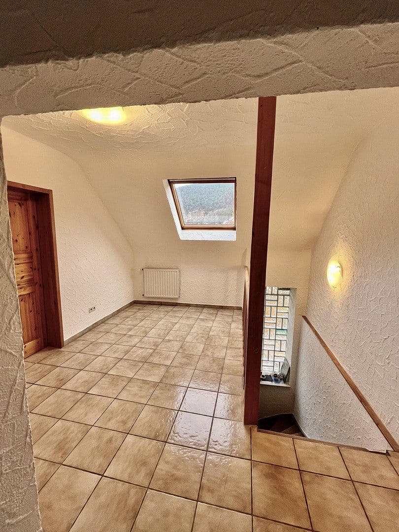 Prenájom domu 170 m², pozemek 190 m², Bad Dürkheim, Porýnie-Falcko Prenájom domu 170 m², pozemek 190 m², Bad Dürkheim, Porýnie-Falcko