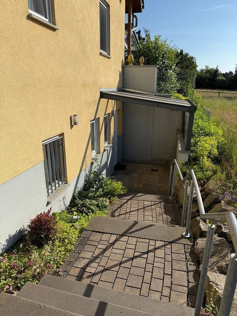 Predaj domu 322 m², pozemek 707 m², Künzell, Hesensko Predaj domu 322 m², pozemek 707 m², Künzell, Hesensko