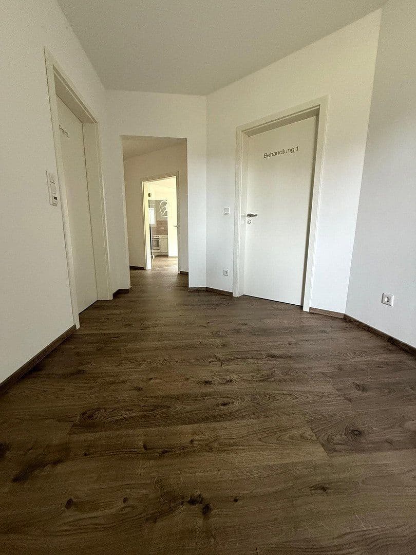 Predaj domu 322 m², pozemek 707 m², Künzell, Hesensko Predaj domu 322 m², pozemek 707 m², Künzell, Hesensko
