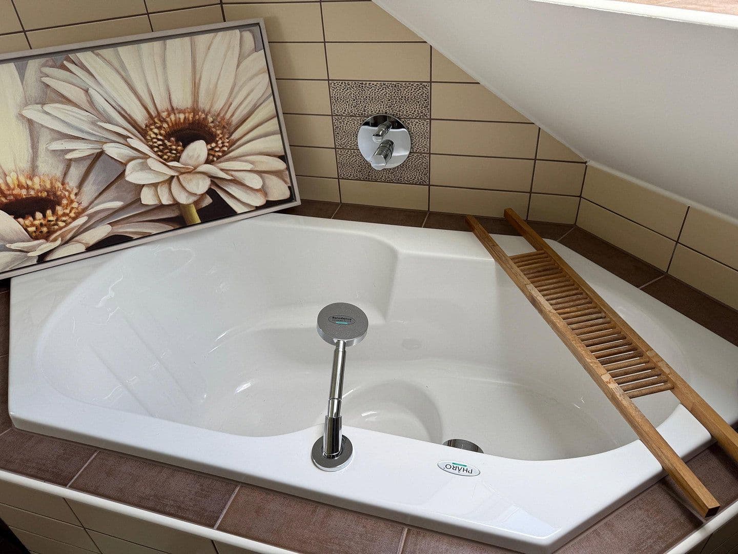 Predaj domu 322 m², pozemek 707 m², Künzell, Hesensko Predaj domu 322 m², pozemek 707 m², Künzell, Hesensko