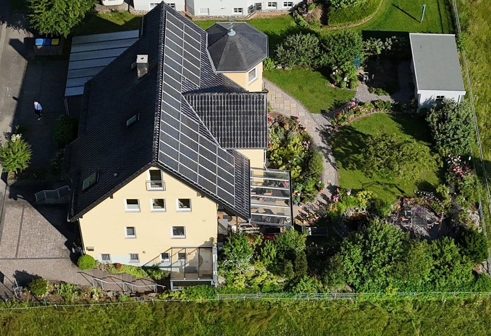 Predaj domu 322 m², pozemek 707 m², Künzell, Hesensko Predaj domu 322 m², pozemek 707 m², Künzell, Hesensko