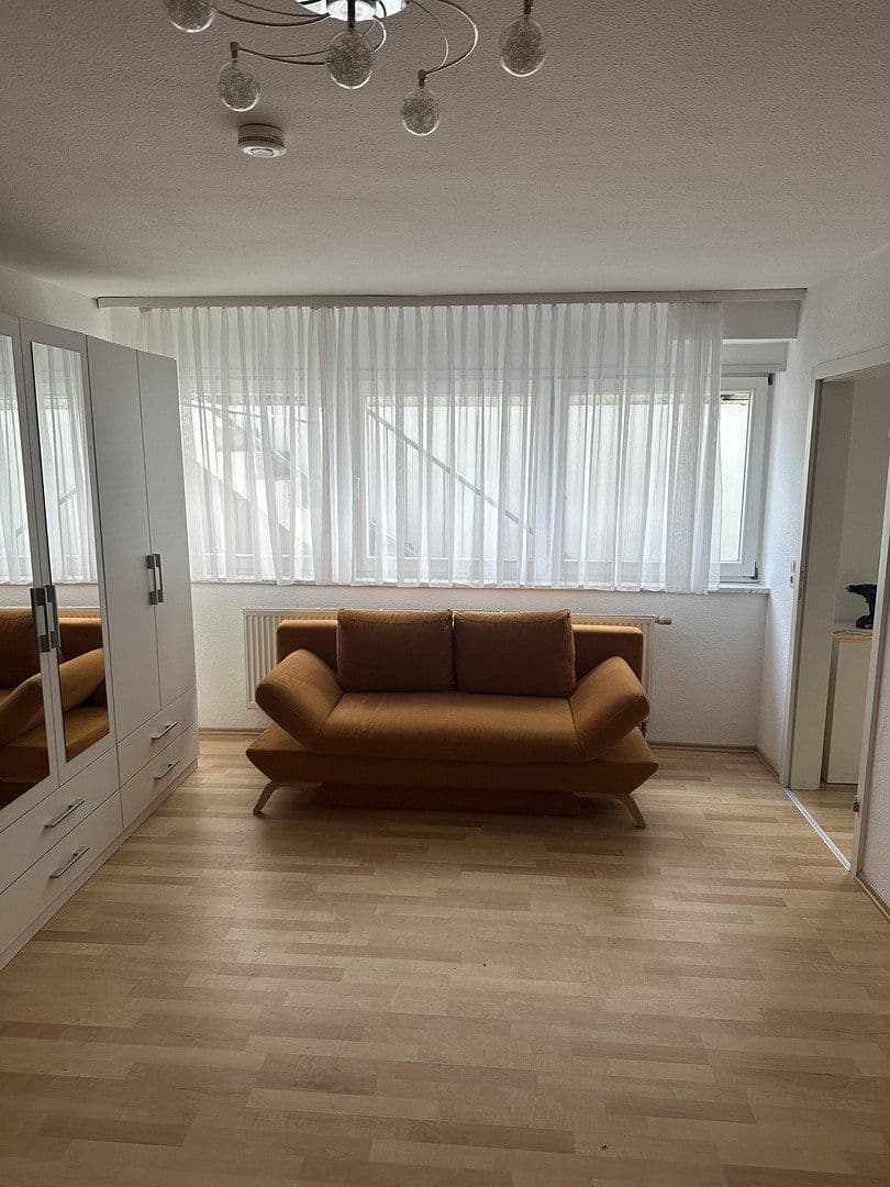 Prenájom bytu 1-izbový 38 m², Ruhbergstr.14, Mühlhausen, Bádensko-Wurttembersko Prenájom bytu 1-izbový 38 m², Ruhbergstr.14, Mühlhausen, Bádensko-Wurttembersko