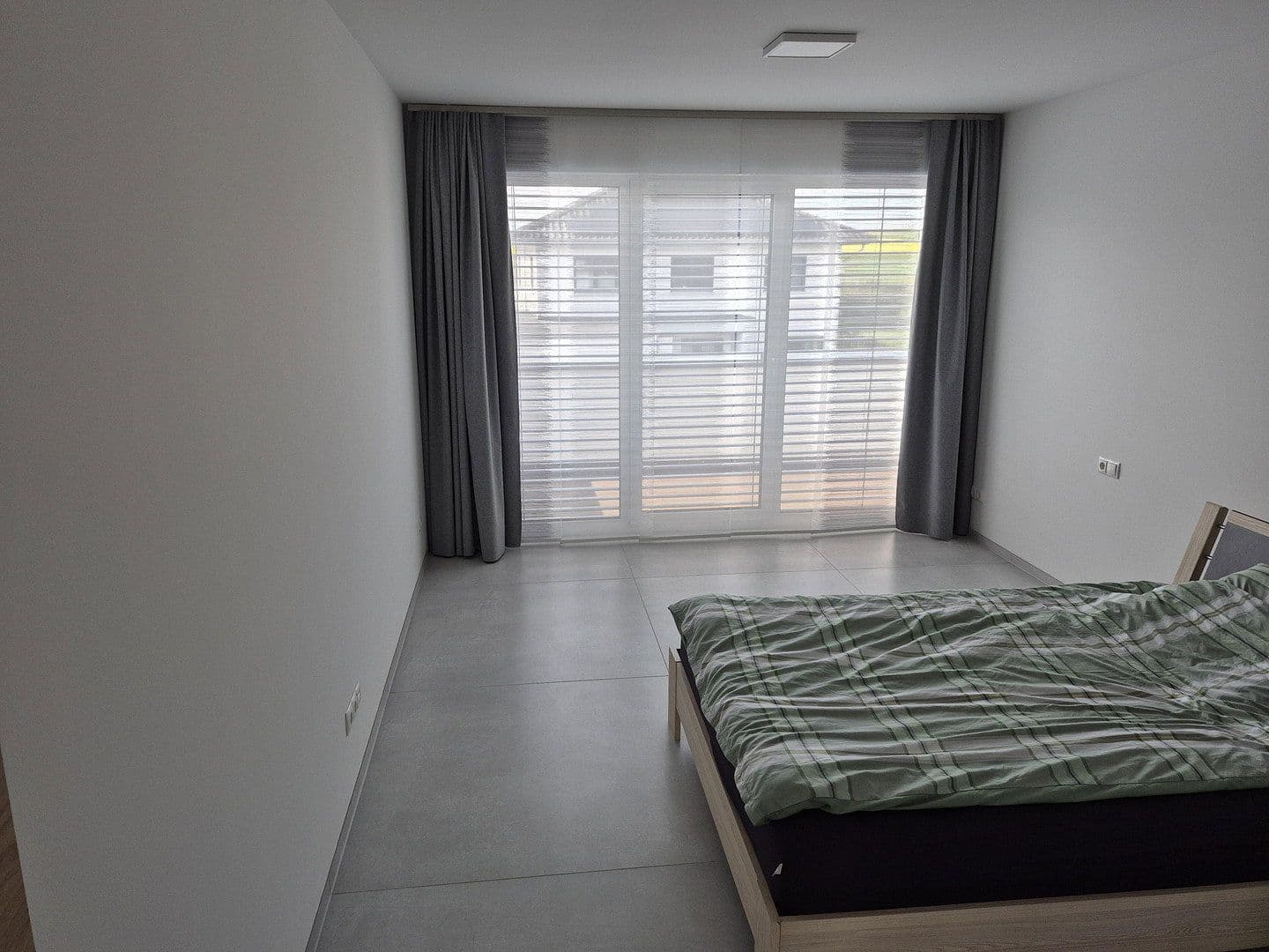 Predaj domu 244 m², pozemek 700 m², Binningen, Porýnie-Falcko Predaj domu 244 m², pozemek 700 m², Binningen, Porýnie-Falcko