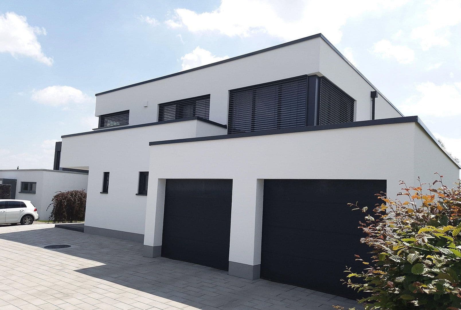 Predaj domu 244 m², pozemek 700 m², Binningen, Porýnie-Falcko Predaj domu 244 m², pozemek 700 m², Binningen, Porýnie-Falcko