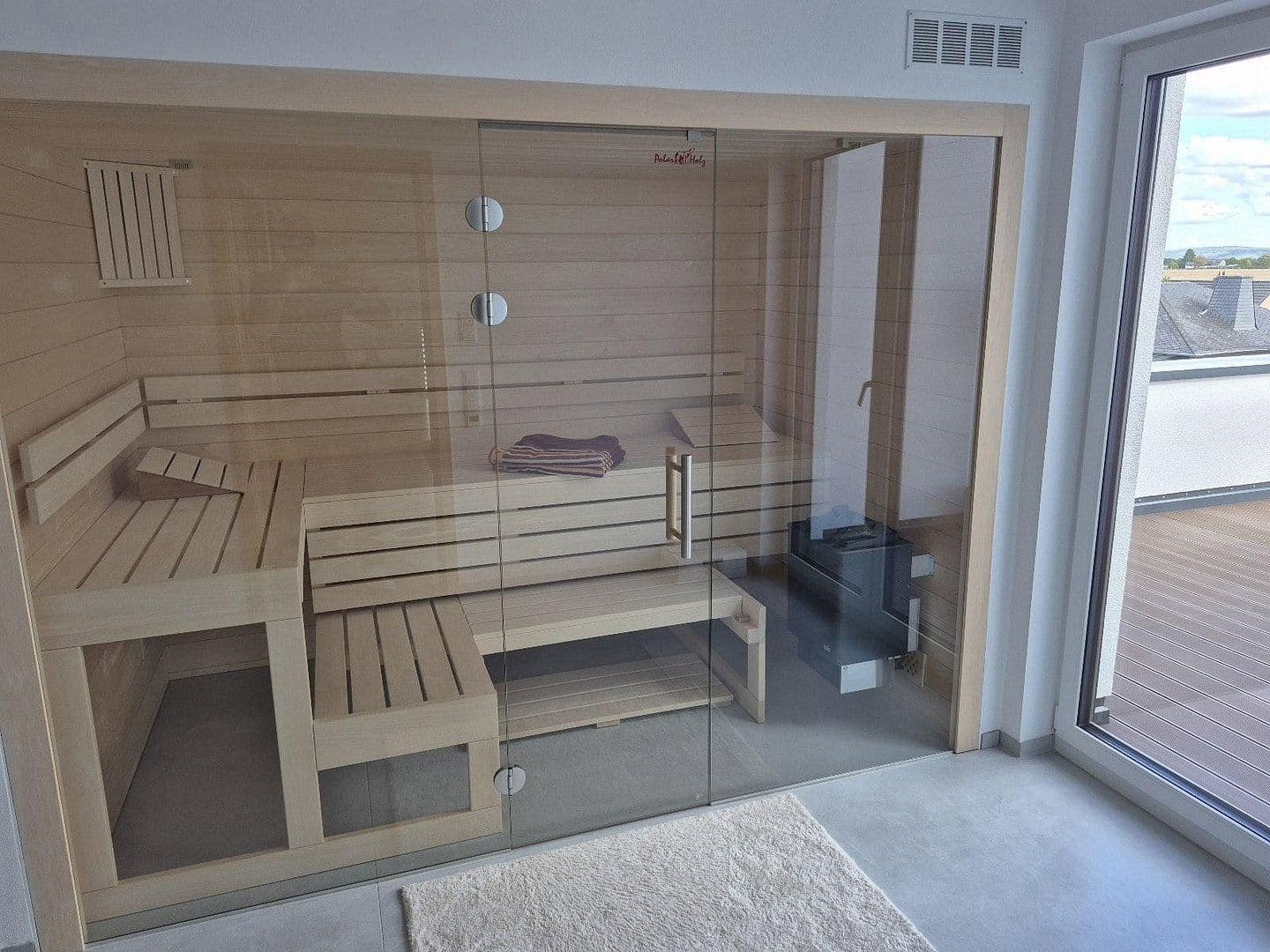 Predaj domu 244 m², pozemek 700 m², Binningen, Porýnie-Falcko Predaj domu 244 m², pozemek 700 m², Binningen, Porýnie-Falcko