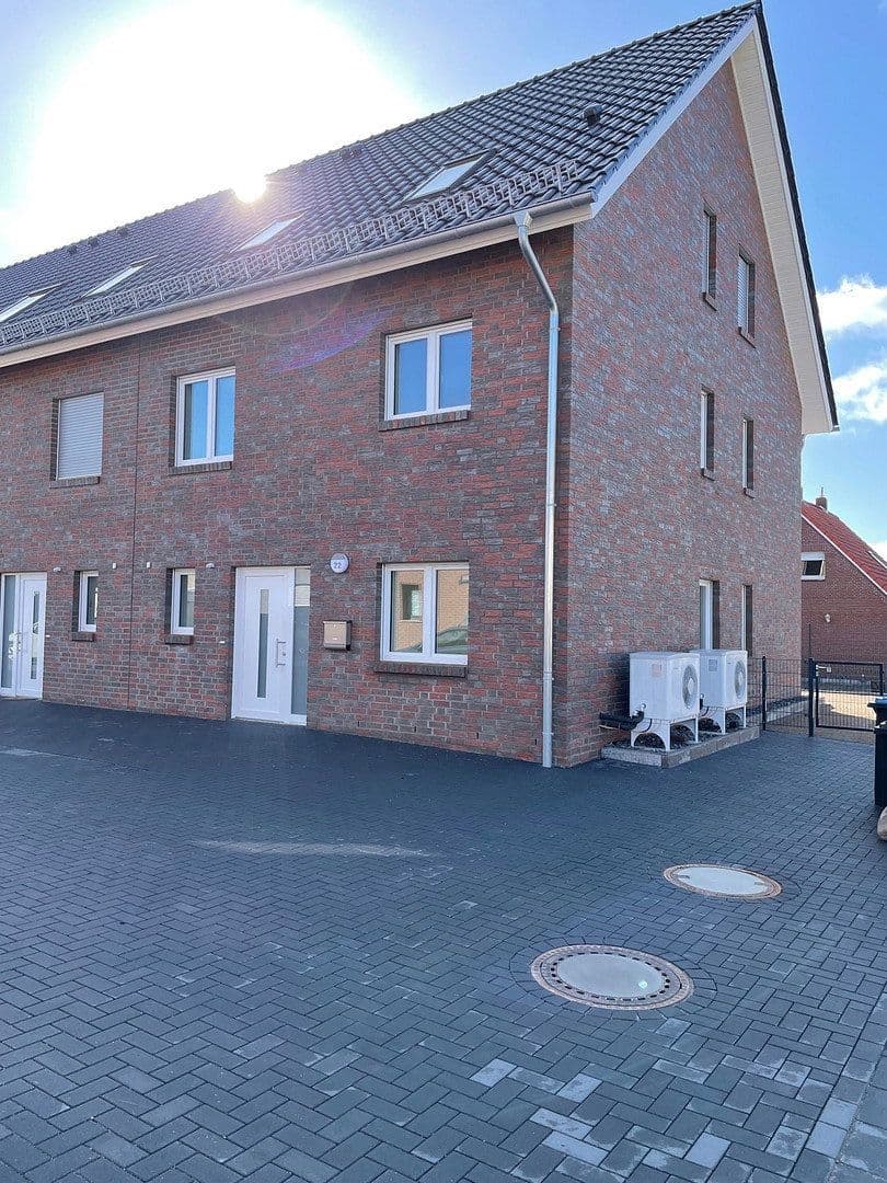 Prenájom domu 165 m², pozemek 190 m², Wunstorf, Dolné Sasko Prenájom domu 165 m², pozemek 190 m², Wunstorf, Dolné Sasko