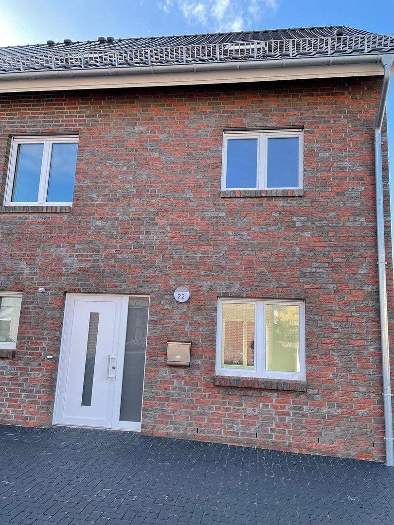 Prenájom domu 165 m², pozemek 190 m², Wunstorf, Dolné Sasko Prenájom domu 165 m², pozemek 190 m², Wunstorf, Dolné Sasko