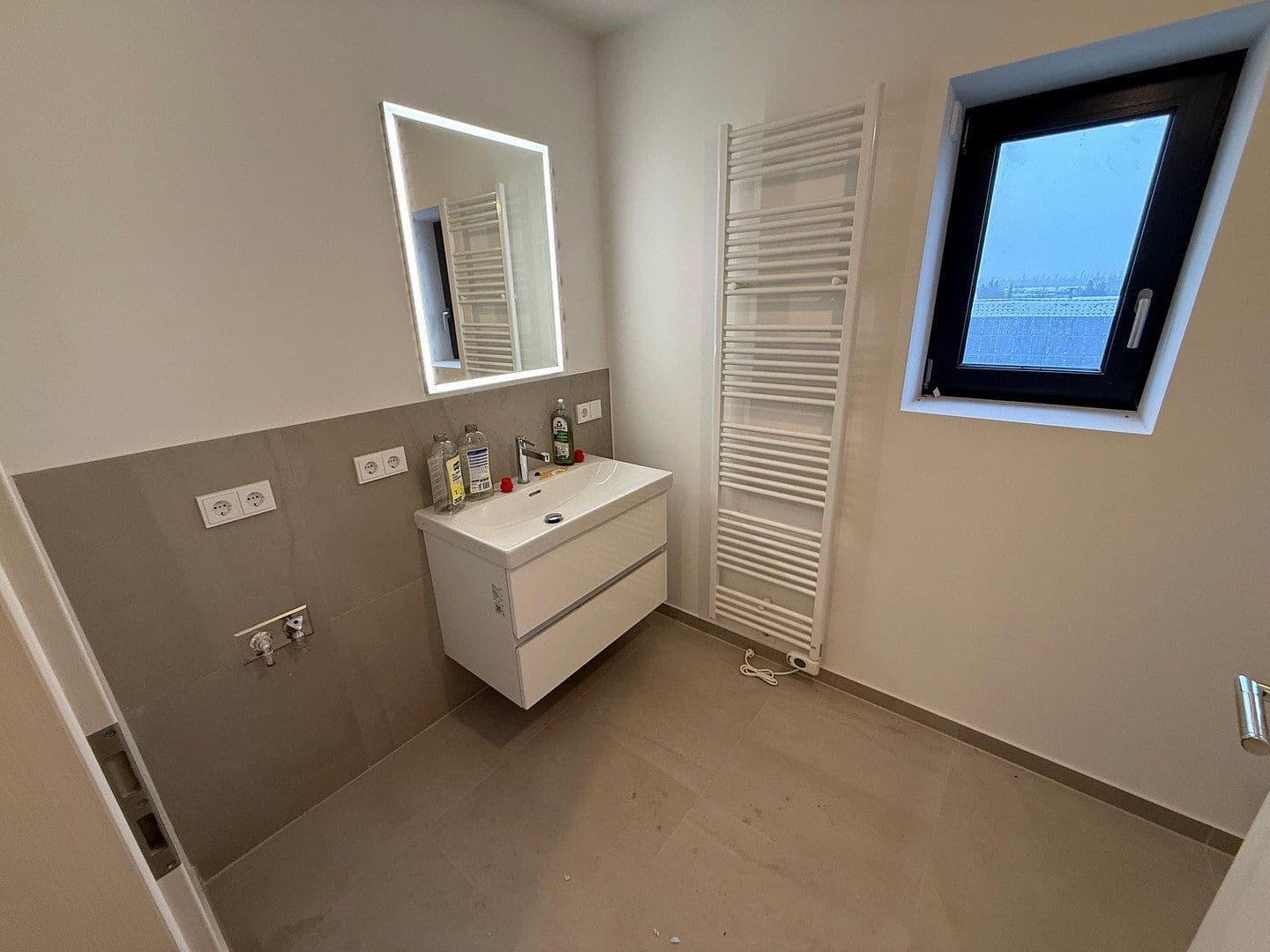Prenájom bytu 3-izbový 110 m², Mühlenstr. 11, Rochau, Sasko-Anhaltsko Prenájom bytu 3-izbový 110 m², Mühlenstr. 11, Rochau, Sasko-Anhaltsko