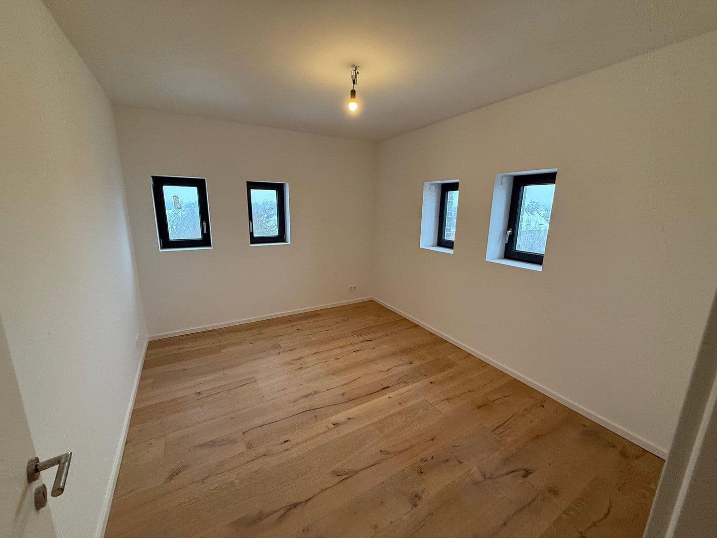 Prenájom bytu 3-izbový 110 m², Mühlenstr. 11, Rochau, Sasko-Anhaltsko Prenájom bytu 3-izbový 110 m², Mühlenstr. 11, Rochau, Sasko-Anhaltsko