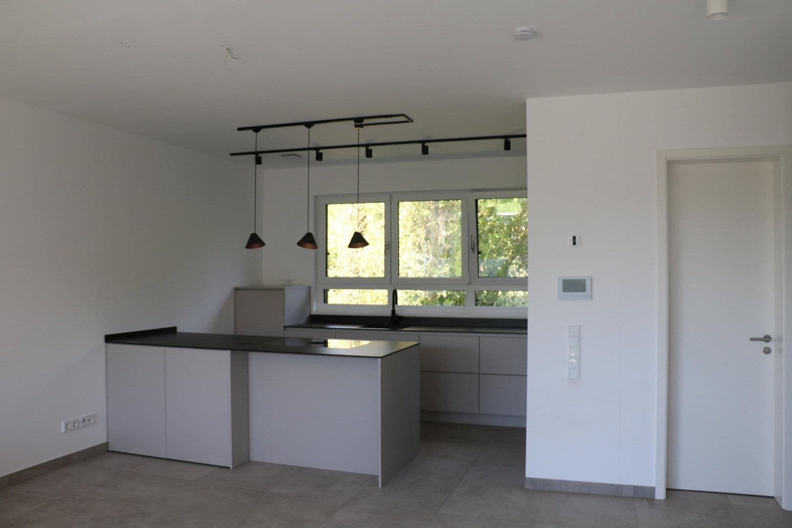 Prenájom domu 159 m², pozemek 155 m², Offenbach, Hesensko Prenájom domu 159 m², pozemek 155 m², Offenbach, Hesensko