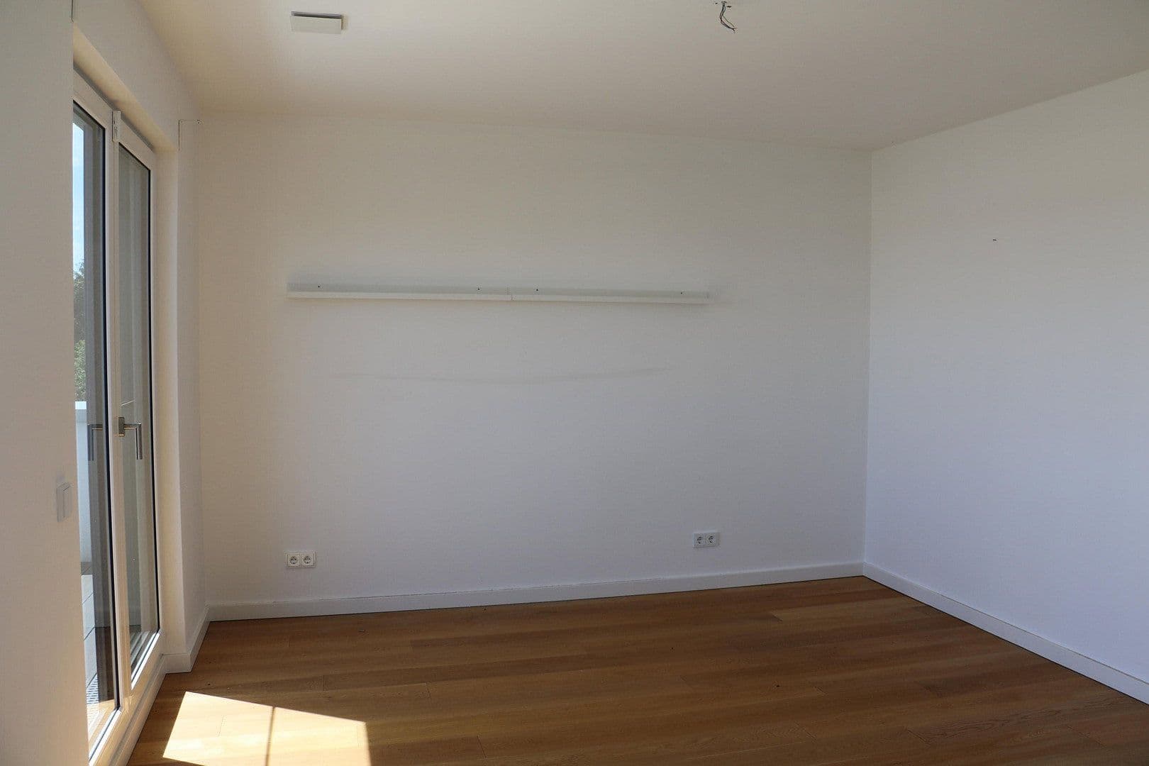 Prenájom domu 159 m², pozemek 155 m², Offenbach, Hesensko Prenájom domu 159 m², pozemek 155 m², Offenbach, Hesensko