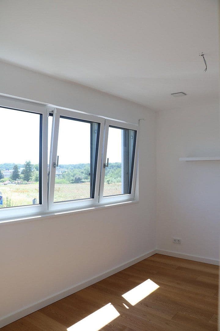 Prenájom domu 159 m², pozemek 155 m², Offenbach, Hesensko Prenájom domu 159 m², pozemek 155 m², Offenbach, Hesensko