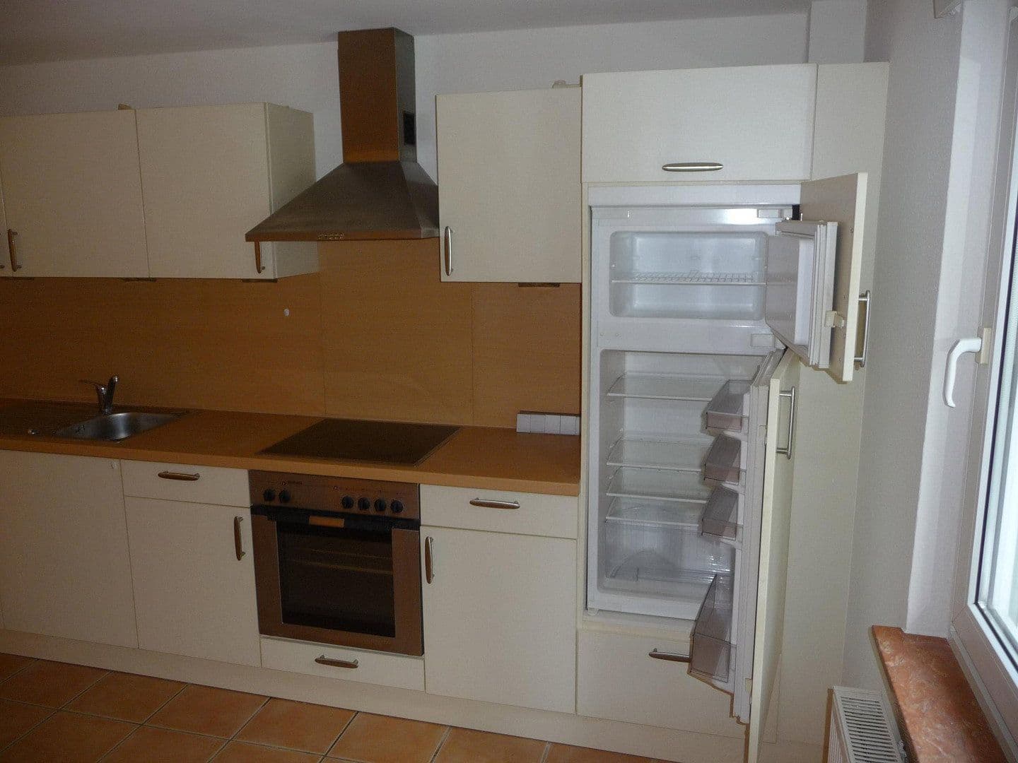 Prenájom bytu 2-izbový 51 m², Köln, Severné Porýnie - Westfálsko Prenájom bytu 2-izbový 51 m², Köln, Severné Porýnie - Westfálsko