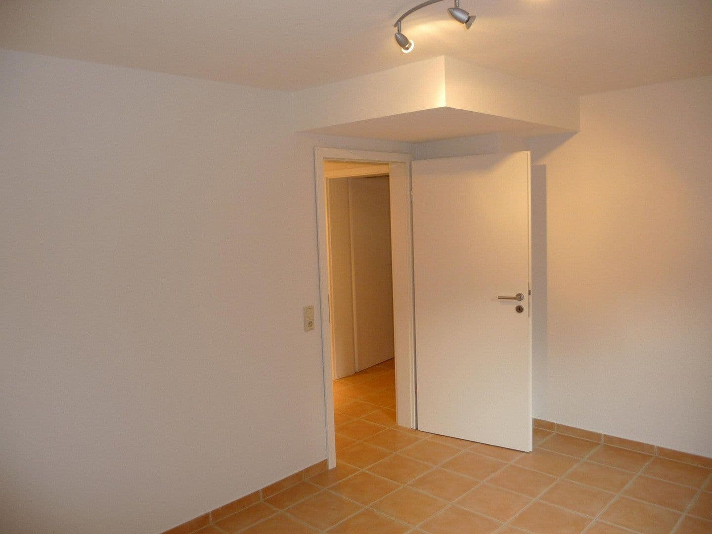 Prenájom bytu 2-izbový 51 m², Köln, Severné Porýnie - Westfálsko Prenájom bytu 2-izbový 51 m², Köln, Severné Porýnie - Westfálsko